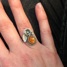 Load image into Gallery viewer, Sunstone Anemone Ring (6)