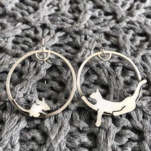 Load image into Gallery viewer, Cat and Mouse Earrings